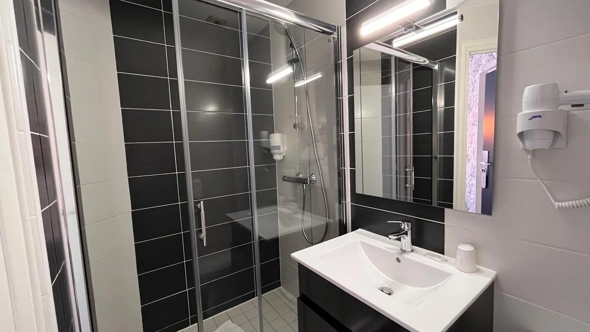 Hotel Le Keroman 2*, Lorient