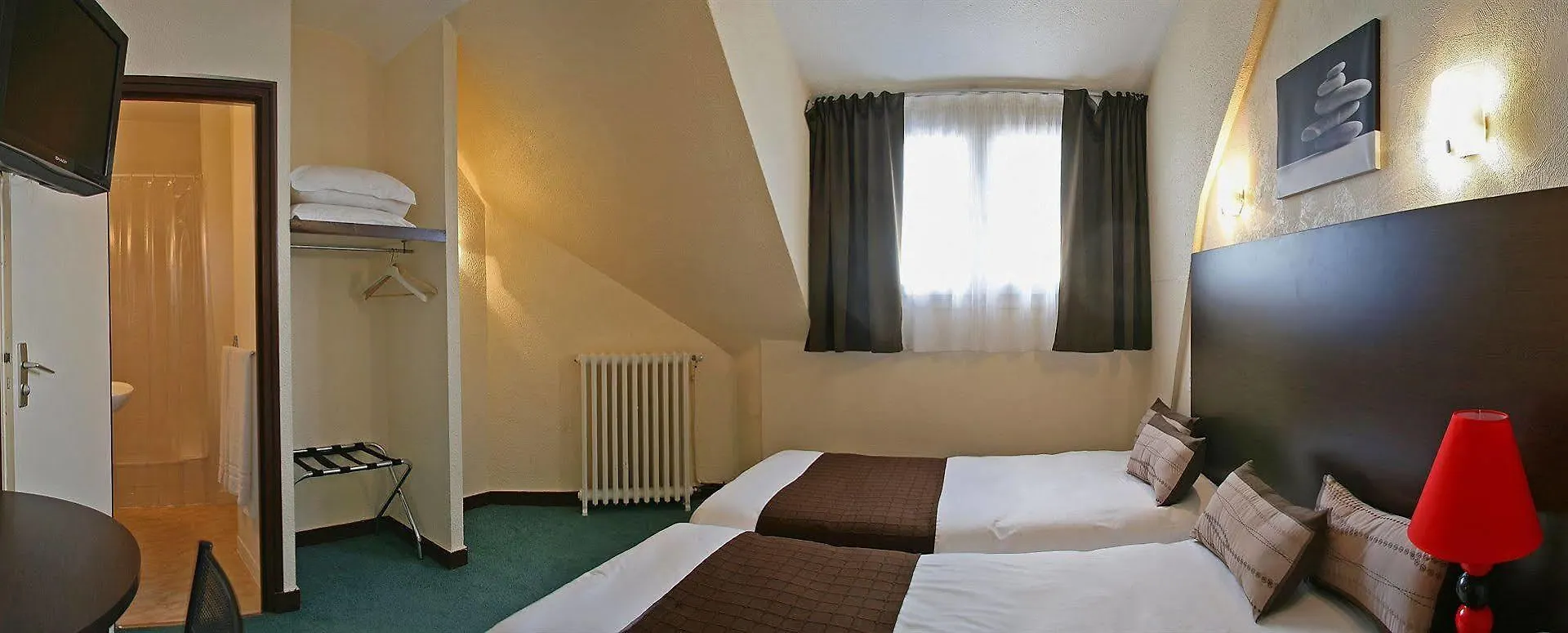 ** Hotel Hôtel Le Keroman Lorient France